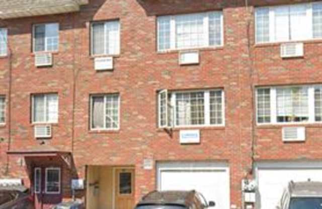 82 East 28th Street - 2 photos photos