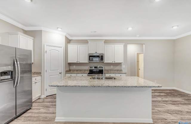 323 Ivyleaf Drive Gallery 3