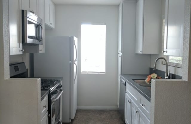 10888 Aderman Ave - 10888 Aderman Avenue, San Diego, CA 92126