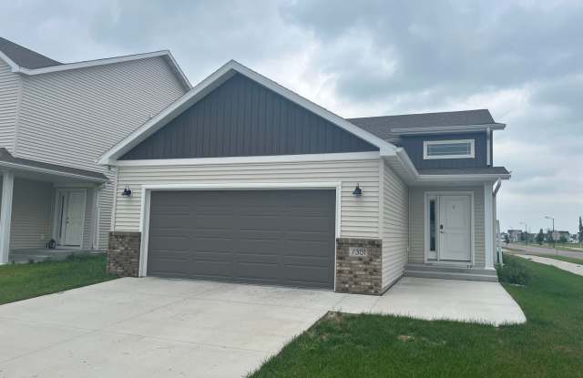 4 bedroom/3 bathroom house photos photos