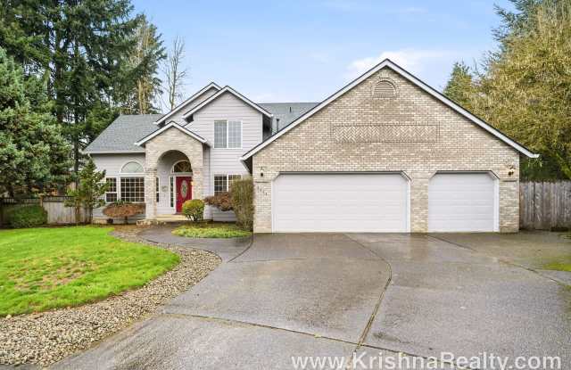 Lovely 4 BD | 2.5 BA | 2,470 SF | 3-Car Garage | Cul-de-Sac Lot | Barberton - 4414 Northeast 123rd Circle, Barberton, WA 98686