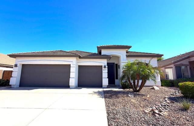 PRICE IMPROVEMENT! Chandler Home with Private Pool & 3-Car Garage Gallery 4