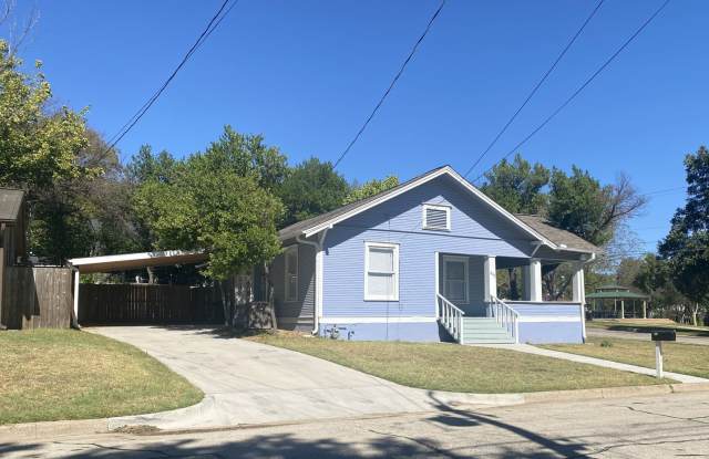 302 W. Baylor St. photos photos