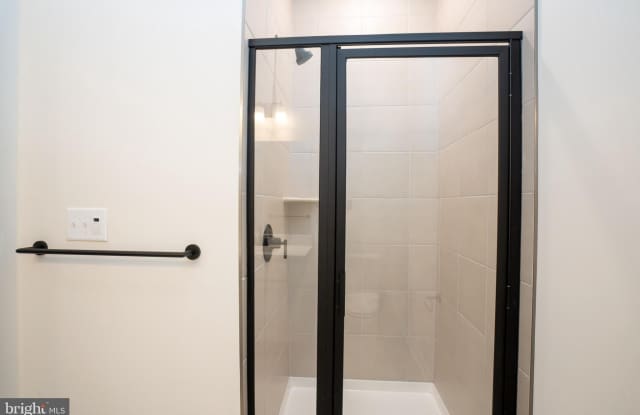 1006 GREENWICH DRIVE photos photos