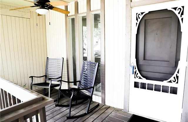 213 Comanche LN Gallery 2
