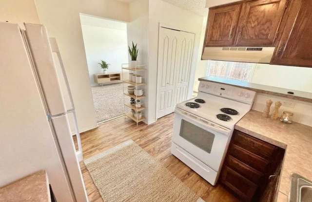 3 Bedroom, 1.5 Bathroom Home in SW Loveland! Gallery 1