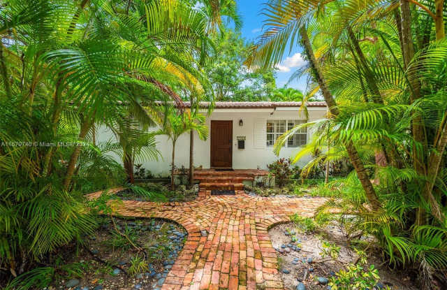 2560 Inagua Ave photos photos