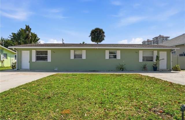 530 92nd Ave N photos photos