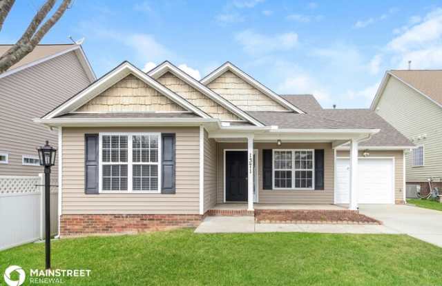 1371 Fort Place Court - 1371 Fort Place Court, Winston-Salem, NC 27127 1371 Fort Place Court - 1371 Fort Place Court, Winston-Salem, NC 27127