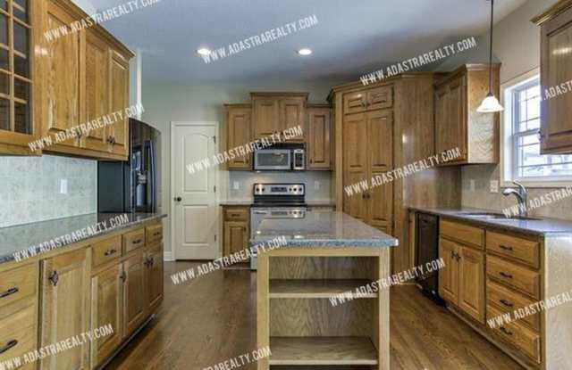 Gorgeous Home in Northwest Olathe-Available in AUGUST!! photos photos