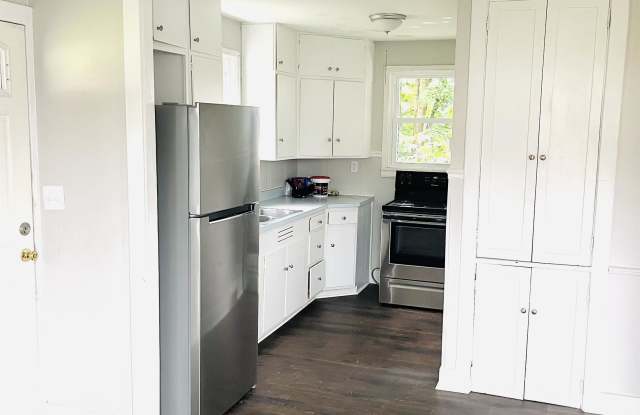 637 Oakland Avenue - Rear photos photos