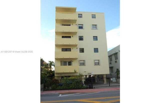 1334 Collins Ave photos photos