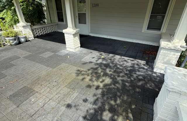 1209 S Lincoln St photos photos