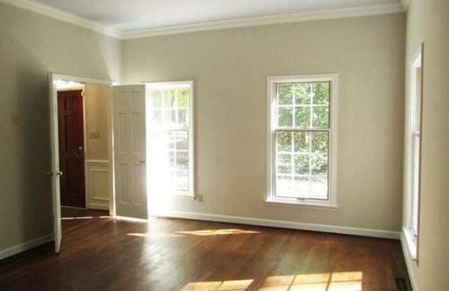 727 Sardis Road N Gallery 4