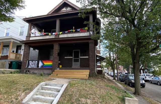 7-8 Bedroom House Located in Clifton Near UC's Campus photos photos