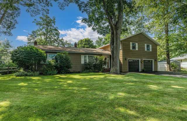 33 Taft Road photos photos