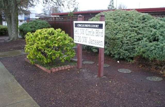 (690) Circle Drive Court 1 Bdrm/ 1 Bthrm photos photos