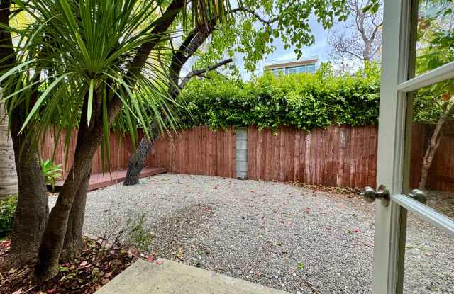 Charming Large 1 Bed with a Huge Private Patio photos photos