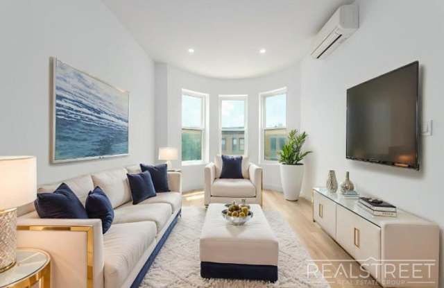 60-79 70th - 60-79 70th Street, Queens, NY 11378