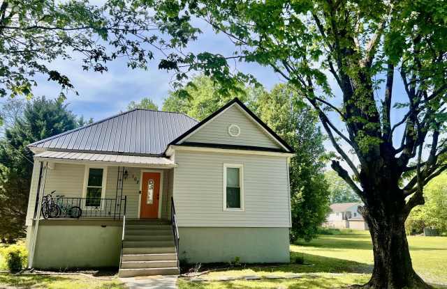 102 W 8th Street photos photos