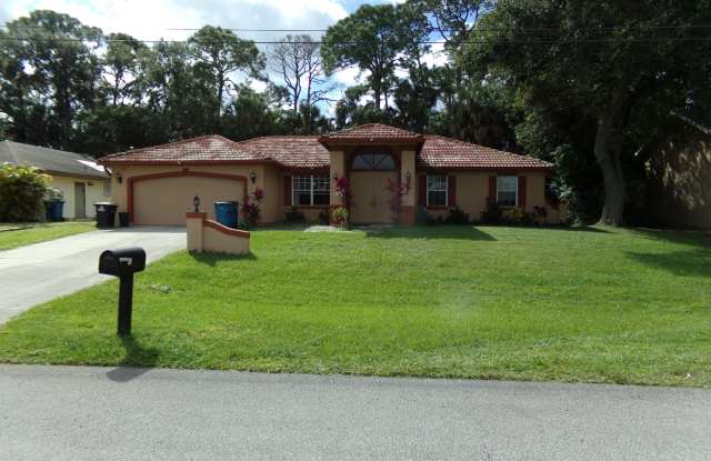 310 SE Seahorse Circle SE - 310 Seahorse Circle Southeast, Palm Bay, FL 32909 310 SE Seahorse Circle SE - 310 Seahorse Circle Southeast, Palm Bay, FL 32909