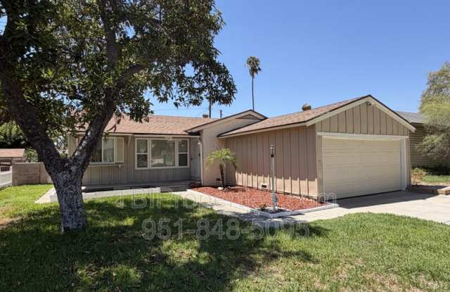 3552 N Alameda Ave photos photos 3552 N Alameda Ave photos photos