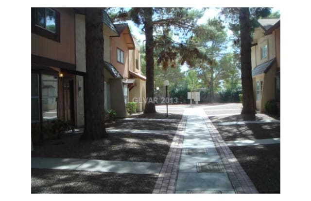 870 STAINGLASS LANE - 870 Stainglass Lane, Las Vegas, NV 89110