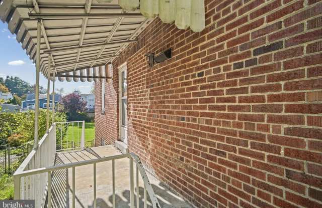 626 N GEORGE MASON Drive Gallery 2