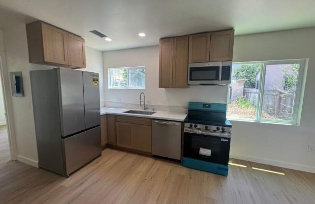 2 bedroom 1 bath for rent in the College Area. photos photos 2 bedroom 1 bath for rent in the College Area. photos photos