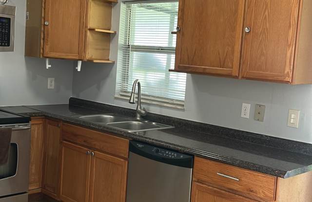 413 Ne 24th Pl photos photos