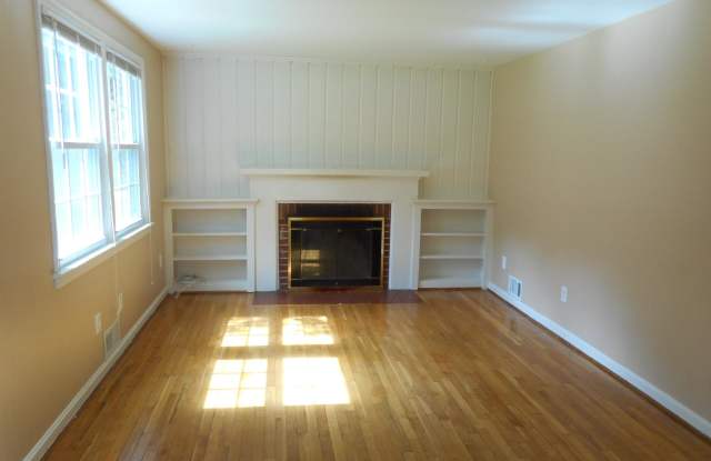 7826 RIDGEWOOD DRIVE Gallery 2