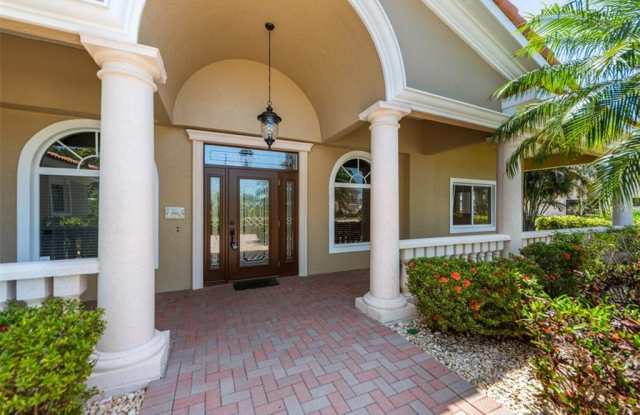 529 KEY ROYALE DRIVE Gallery 2