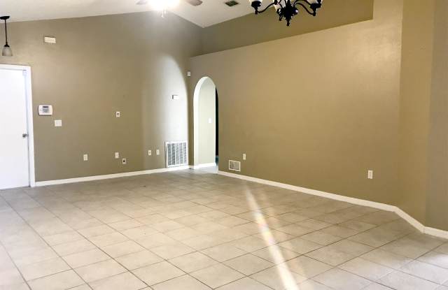 6824 Playpark Trail West Gallery 3