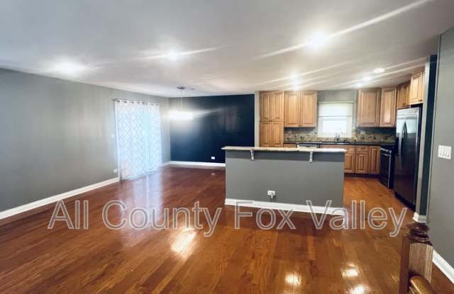 489 Ridgewood Lane Gallery 3