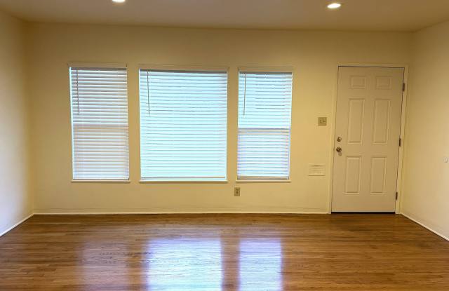 3590 Cedar Avenue photos photos