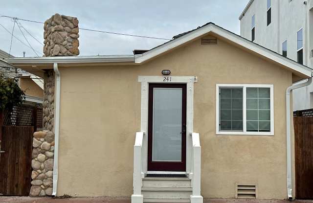 1 Bed + 1 Bath Cottage | Hollywood By the Sea | Unfurnished photos photos