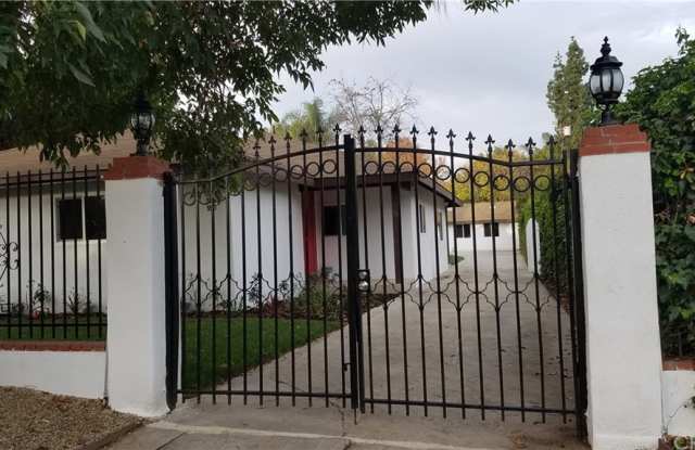 5925 Topeka Drive - 5925 Topeka Drive, Los Angeles, CA 91356