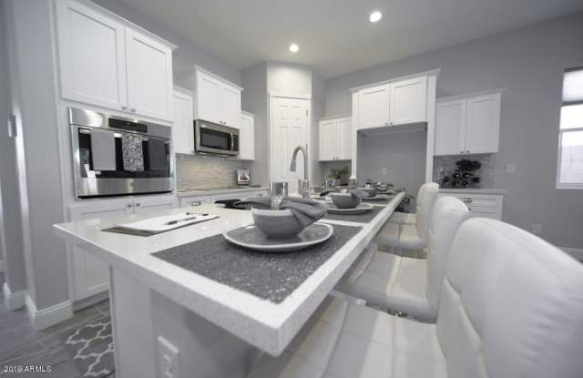 10734 W UTOPIA Road Gallery 3