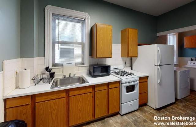789 Columbia Rd. photos photos