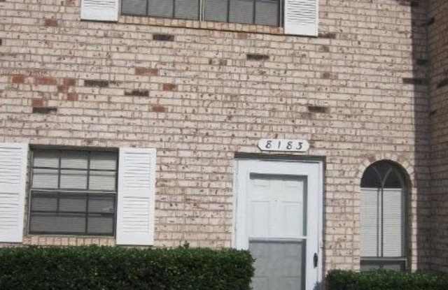 2 bed 1 1/2 bath condo off NW 23rd! Putnam City Schools photos photos