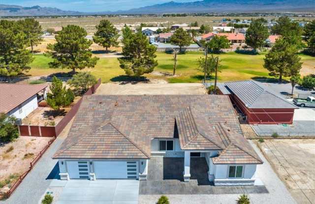 2861 S Firestone Court Gallery 1
