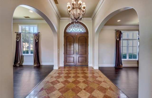 627 Deforest Court Gallery 2