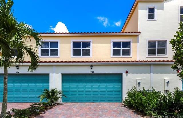 1737 NW 124th Pl - 1737 NW 124th Pl, Pembroke Pines, FL 33028