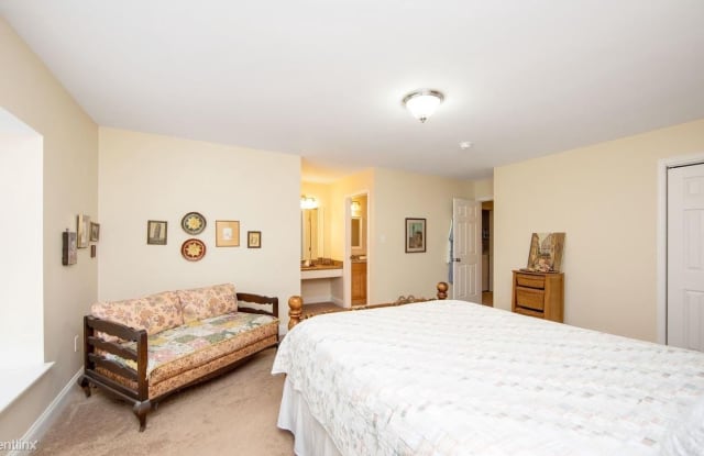239 Kings Croft Drive - 239 Kings Croft Drive, Cherry Hill Mall, NJ 08034