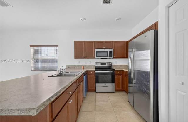 236 SE 32nd Avenue, Homestead, FL 33033 - 7153 photos photos