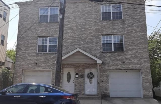 131 EGE AVE - 131 Ege Avenue, Jersey City, NJ 07304