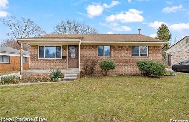 8456 Robindale Street Gallery 1