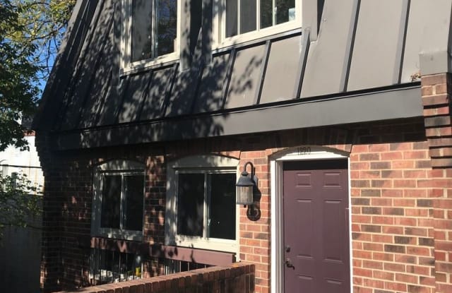 1220 Eton Court, NW - 1220 Eton Ct NW, Washington, DC 20007