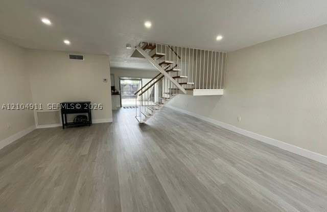 6500 Kendale Lakes Dr Gallery 3