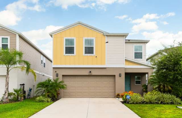 Stunning, Pet-Friendly, 4 Double bedroom, 2.5 Bathroom Home in Crosswind Point, Parrish photos photos